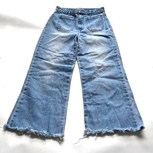Rolla’s High Rise Wide Leg Jeans Women’s Size 29 Light wash Raw Hems.